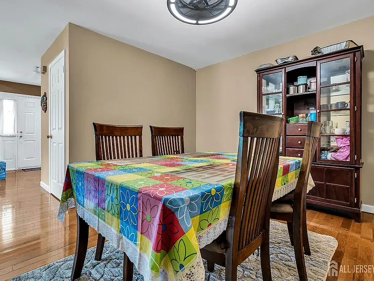 1506 Pinhorn Dr — Photo 26