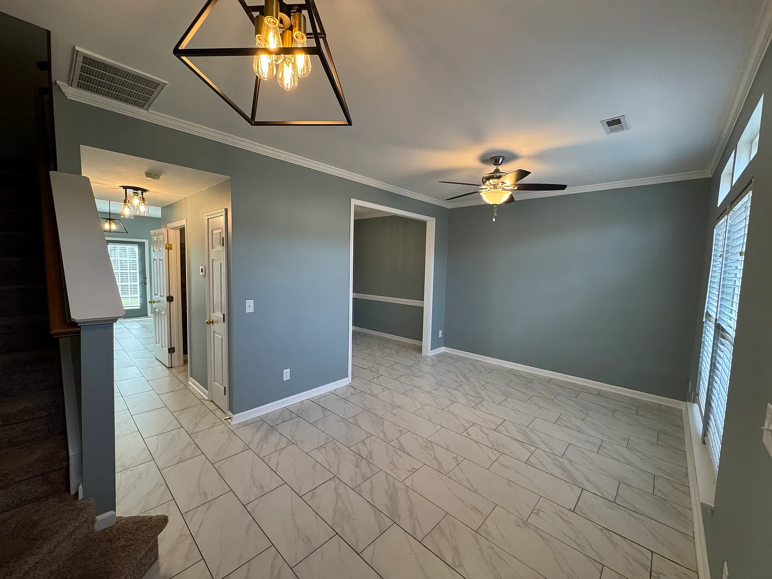 2 bed, 1.5 bath, 1445 sqft, $1,700 — Photo 3