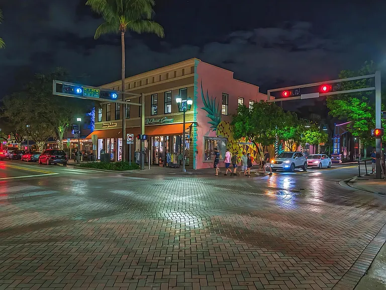 Lively Intersection Featuring Local Boutiques and Dining Spots
