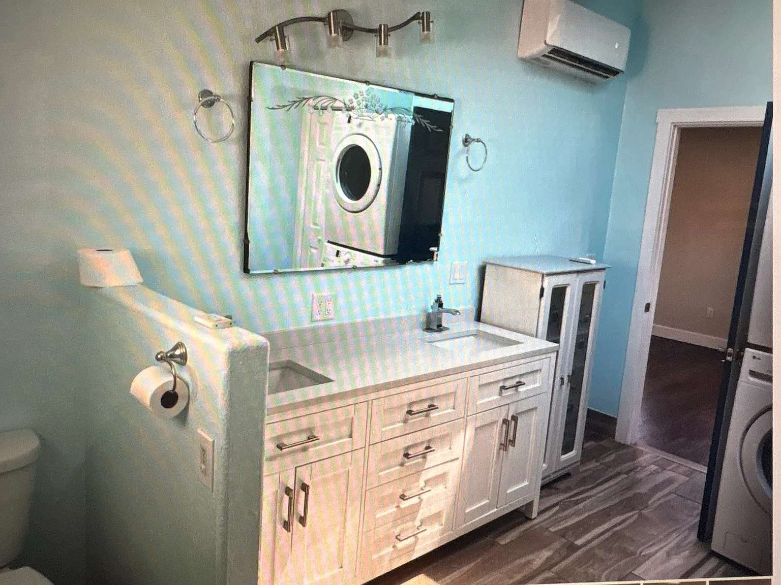 5221 McIntyre St — Photo 3