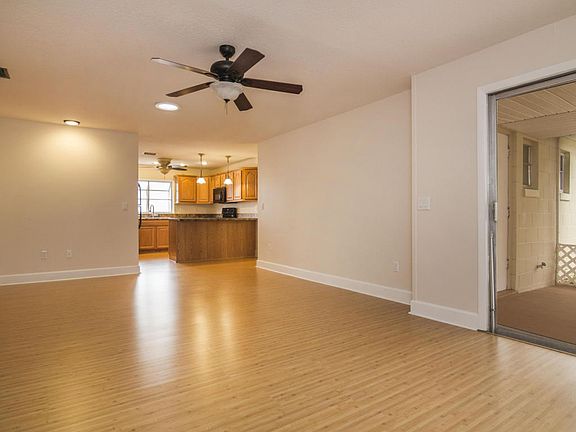 4th image of 2717 Sherwood Dr