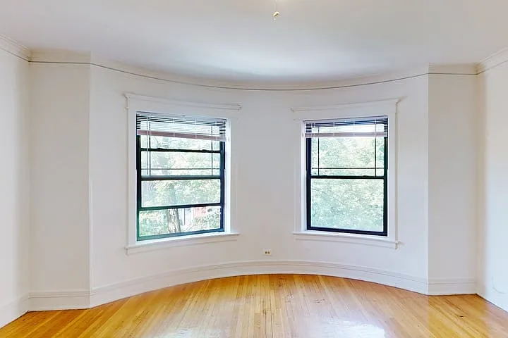 5237-5245 S. Kenwood Avenue — Photo 86