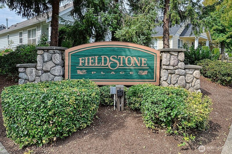 2nd image of 500 Fieldstone Loop #49