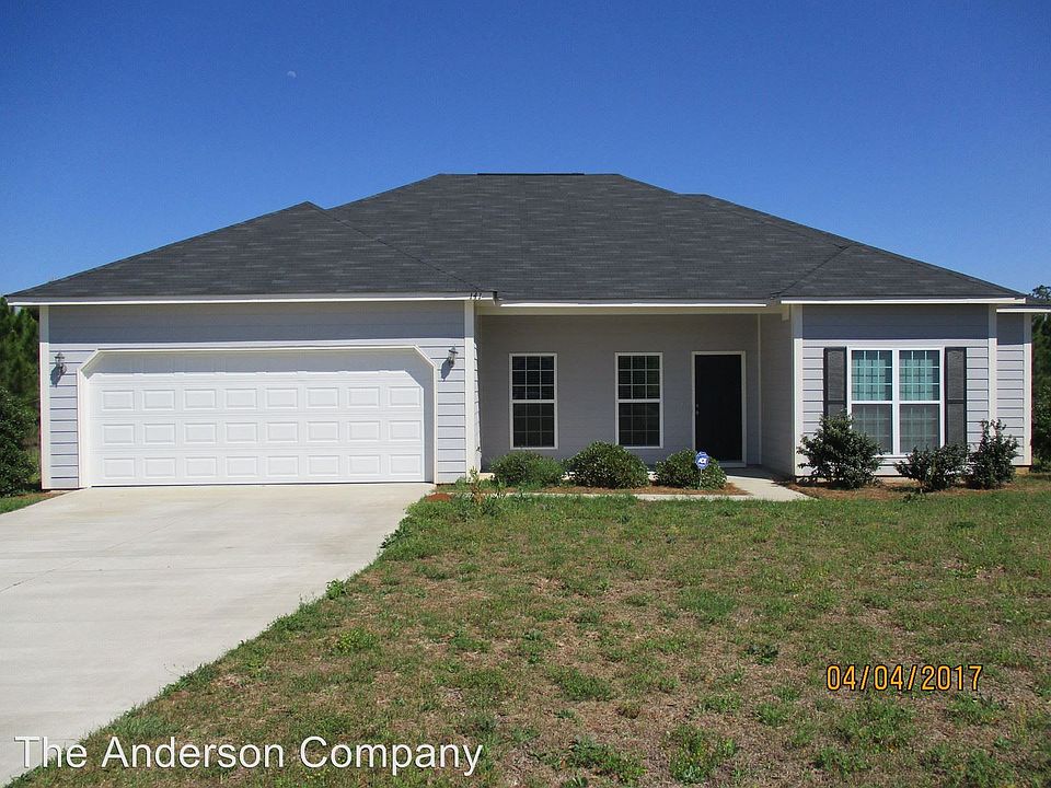 1st image of 141 White Oak Dr