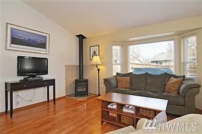3rd image of 9725 9th Pl SE