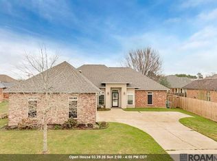 2210 S Willow Ridge Ave, Port Allen, LA 70767