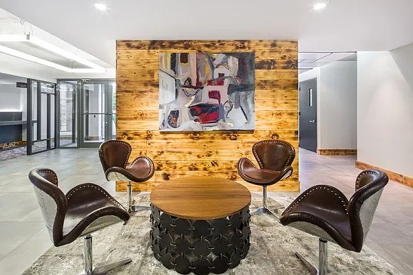 Rented by Greystar | media 26