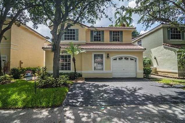 1st image of 878 Garnet Cir