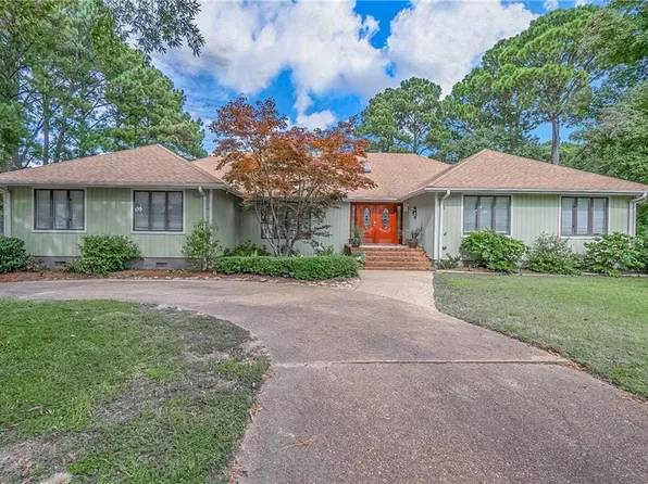 2412 Broad Bay Rd, Virginia Beach, VA 23451