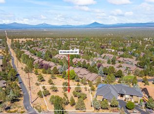 823 Highland View Loop, Redmond, OR 97756