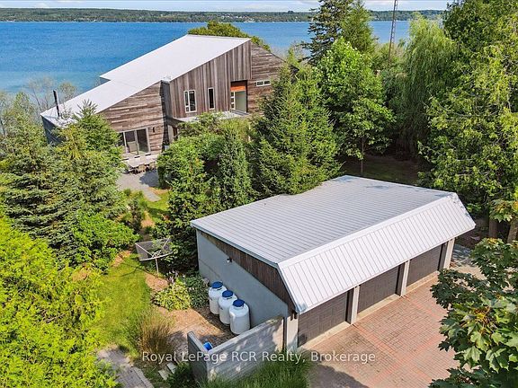 3rd image of 20 Everett Rd
