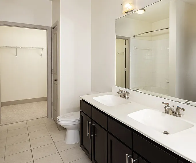 Brick Row Apartments — Photo 52