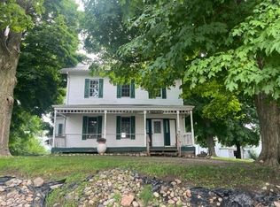 954 Michigan Rd, Lapaz, IN 46537