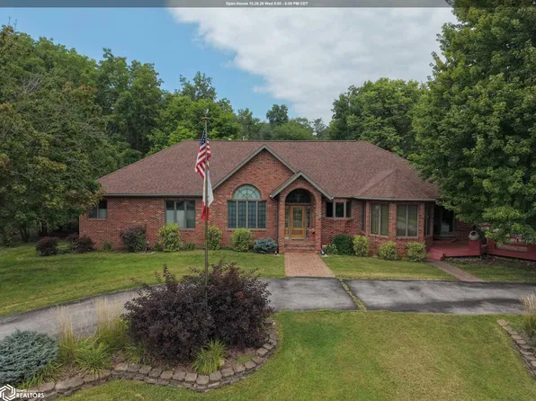 2530 River Rd, Iowa Falls, IA 50126