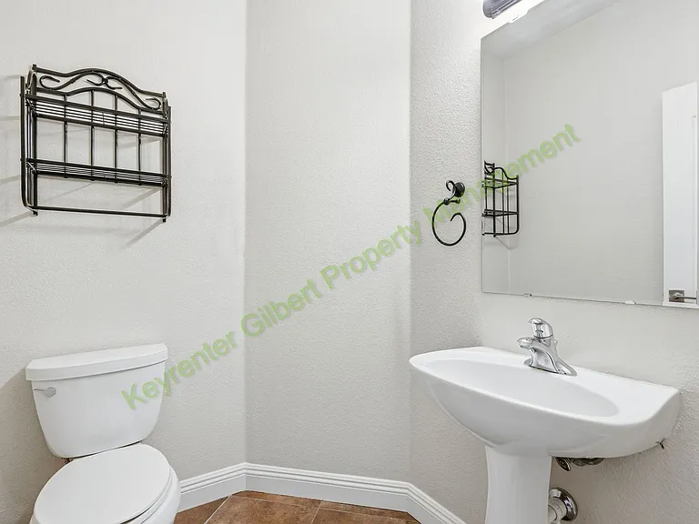 1137 S Hazel St — Photo 14