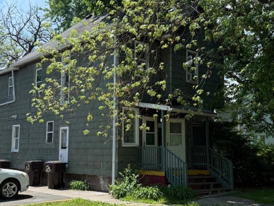 2nd image of 1106 NE Jefferson Ave