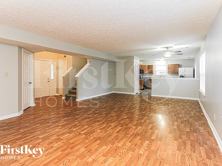 5313 Waterton Lakes Dr — Photo 3