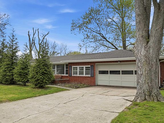 2nd image of 4605 N Ball Ave