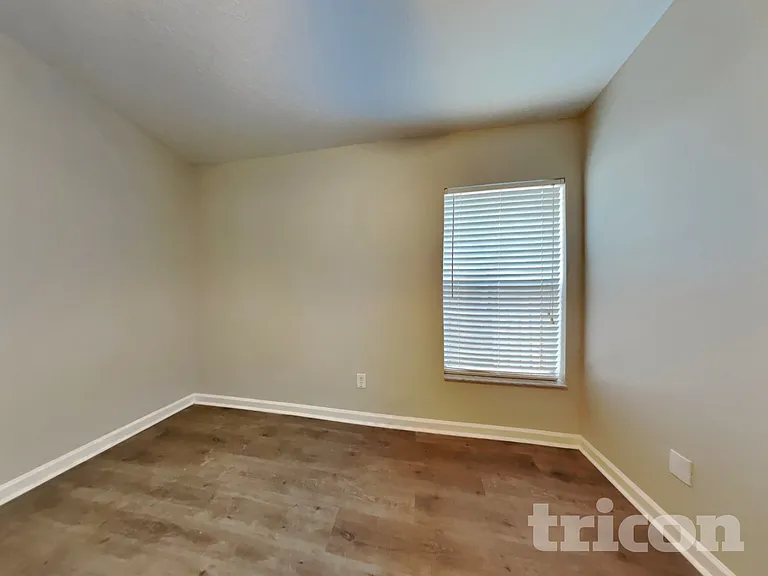 12329 Cedarfield Dr — Photo 15