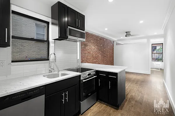 Rented by PREX Realty Corp | media 24