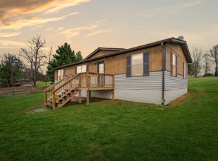 1131 Pauley Pl, Bedford, VA 24523