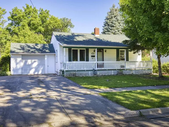 620 S HURON STREET, De Pere, WI 54115