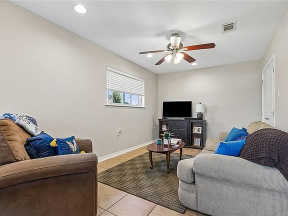 3rd image of 5908 3rd St