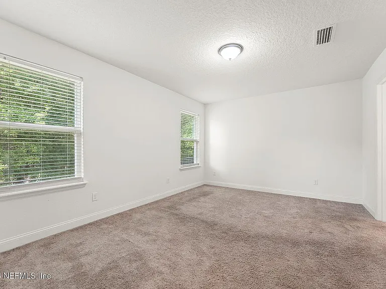 2907 Lucille Ln — Photo 17