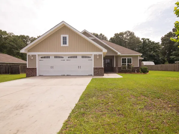 12 Westhaven Dr, Hattiesburg, MS 39402
