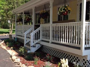 29 Lake Rd, Amston, CT 06231