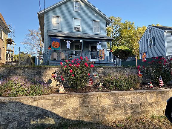 2nd image of 13 Jackson St
