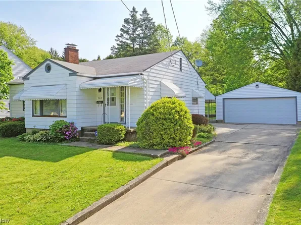 969 N Bentley Ave, Niles, OH 44446