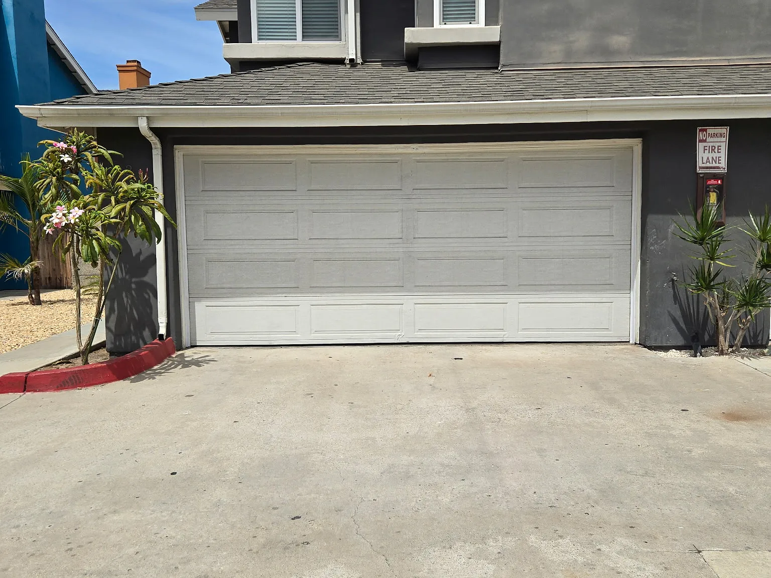3 bed, 2.5 bath, 1350 sqft, $3,450 — Photo 2