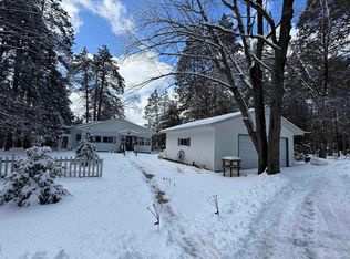 116 N Runkle Shore Rd, Crystal Falls, MI 49920