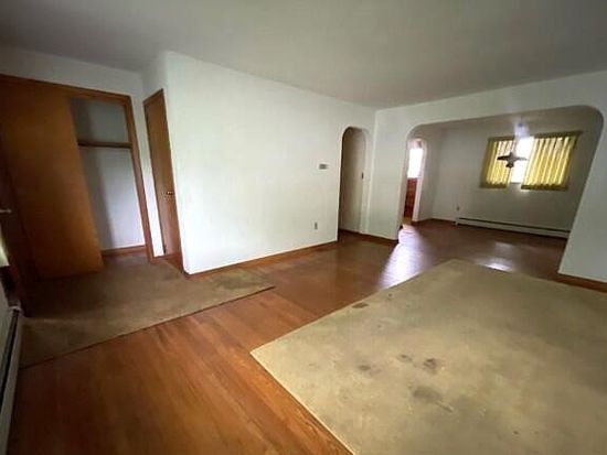 179 Mount Pleasant St, Frostburg, MD 21532