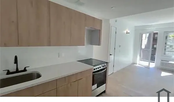 354 E 194th St #3A — Photo 2