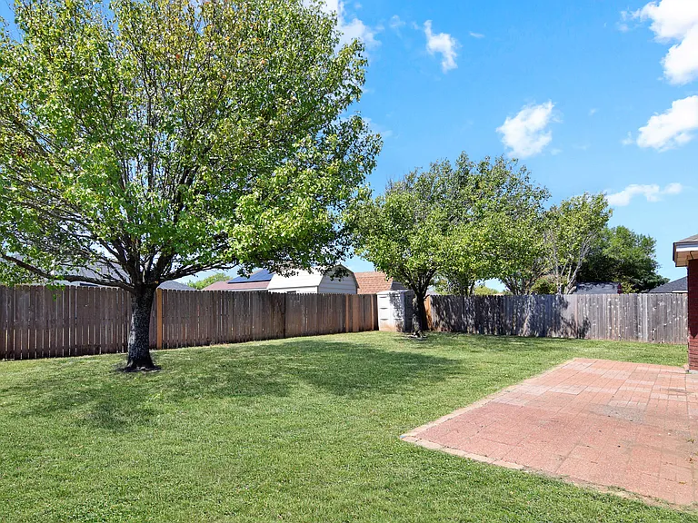 2206 Sandstone Dr — Photo 19