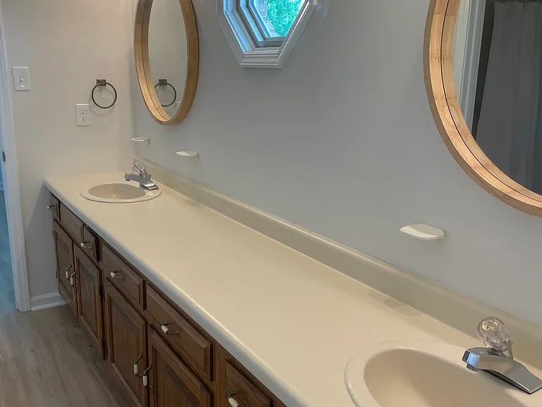 1018 Windridge Dr — Photo 10