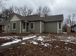 1104 Pierre St, Manhattan, KS 66502