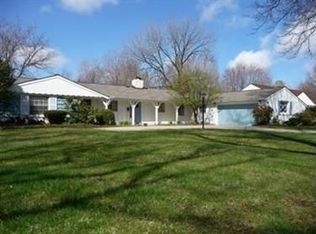 2436 Newbury Dr, Cleveland Heights, OH 44118