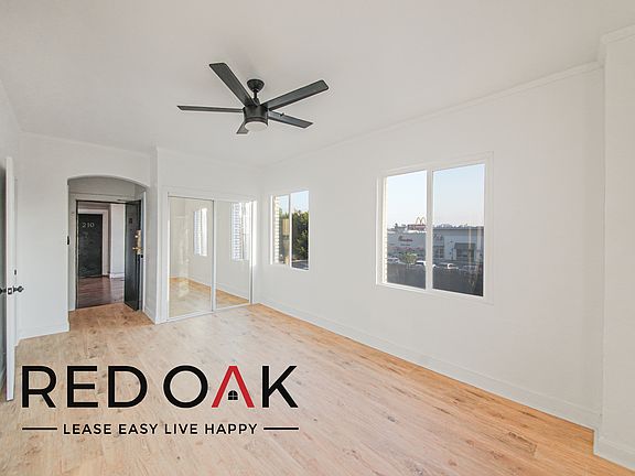 4th image of 5407 1/4 Sierra Vista Ave #201