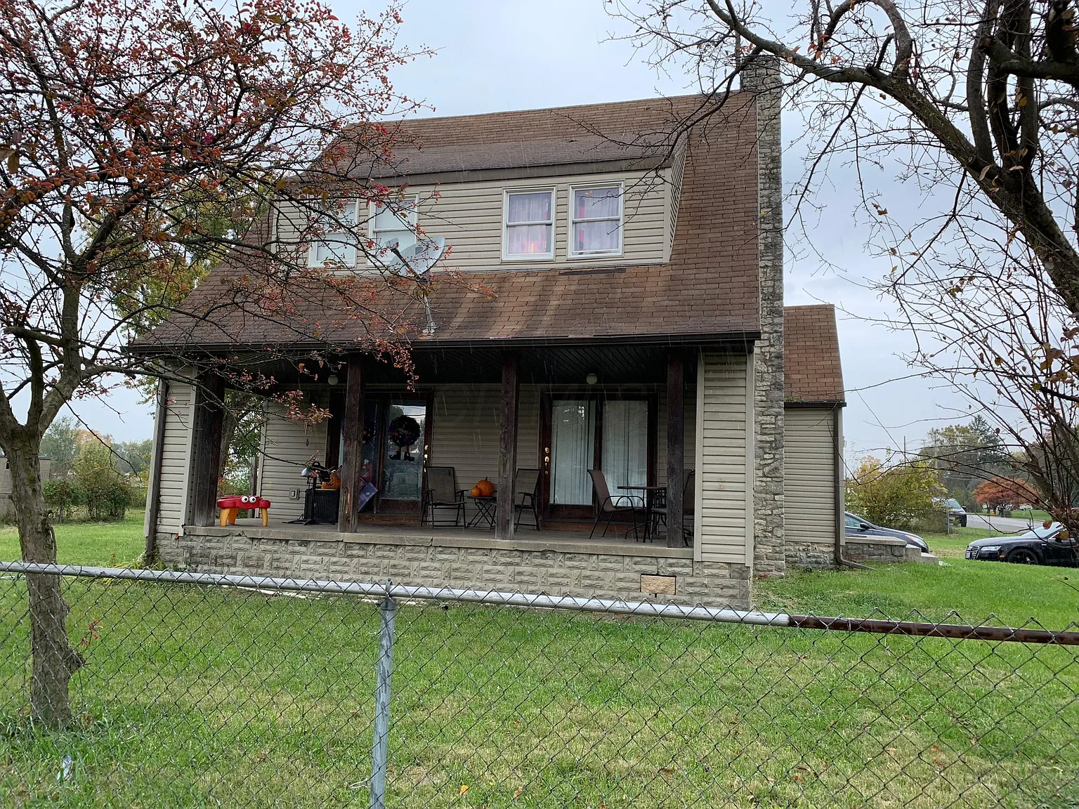2595 Fairwood Ave photo 1