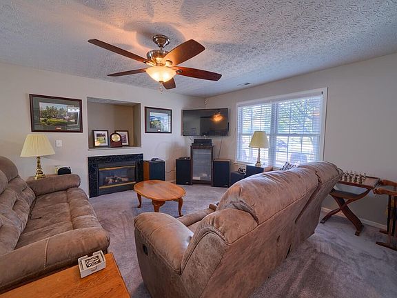 5th image of 1388 Chickweed St #243