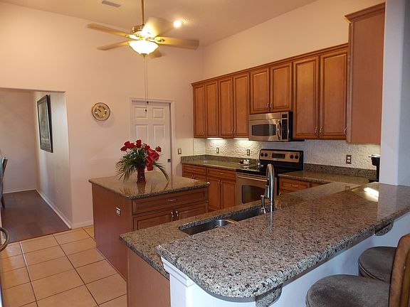 5th image of 1826 N Eagle Chase Dr