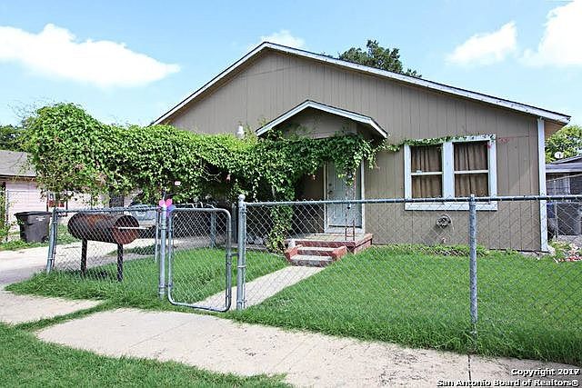 1st image of 335 Monticello Ct