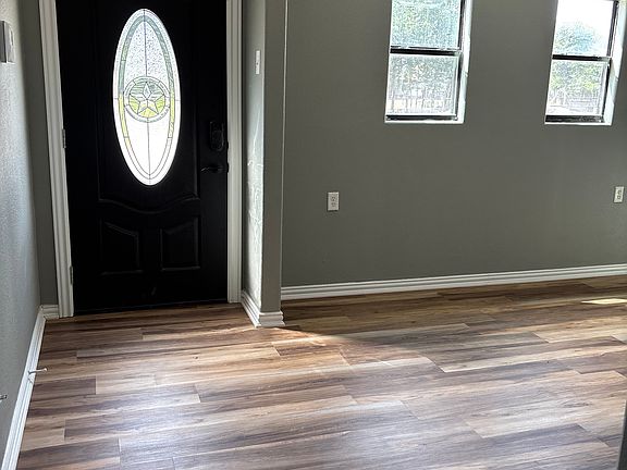 2nd image of 11454 High Hill Ln