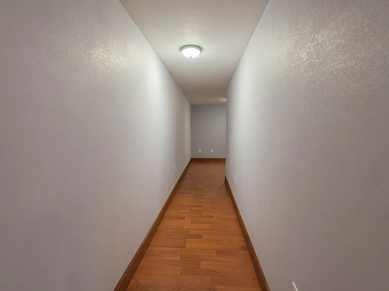 4060 Florence Dr — Photo 28