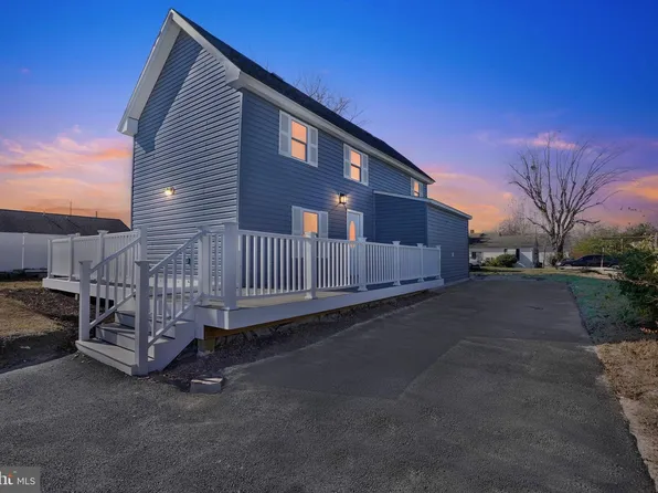 5904 Harvey St, East New Market, MD 21631