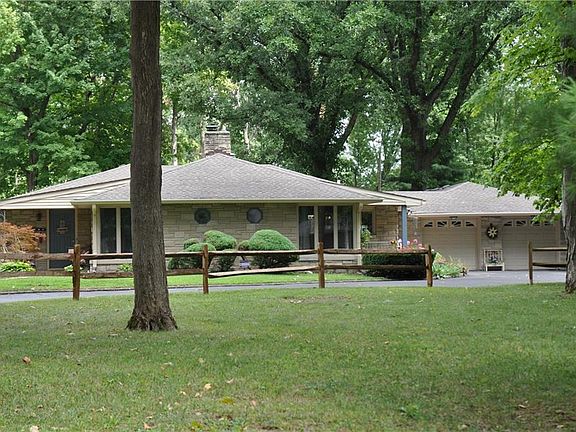 2nd image of 6455 Orinoco Ave