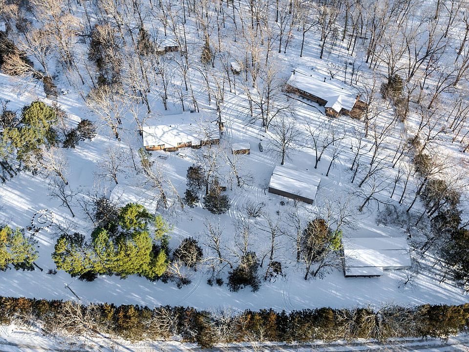 1st image of 411 Moon Valley Road